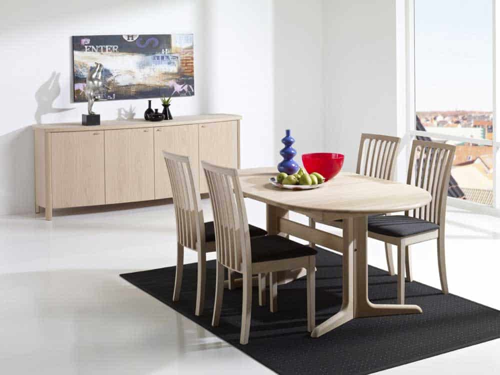 SM17 Extending Dining Table from Skovby | Mia Stanza