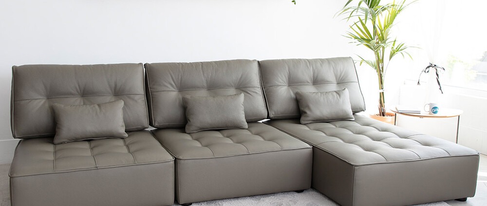 Arianne Leather sofa from Fama