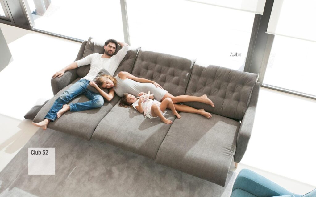 Avalon Fabric M+M 4 seater sofa By Fama 210cm (optional electric recliner) - Image 4