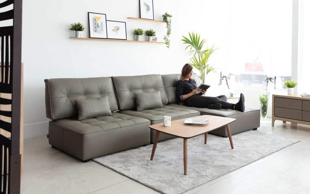 Arianne leather sofa from Fama