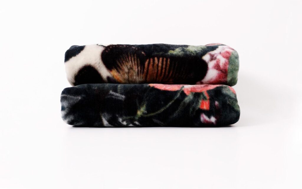 Supernatural Blanket "La Ligne 29" - Image 3