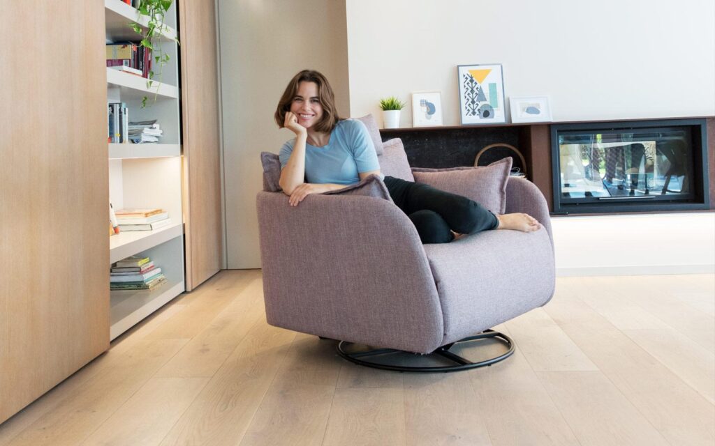 Eva Fabric Chair - Electric Recliner, Swivel from Fama - Image 6