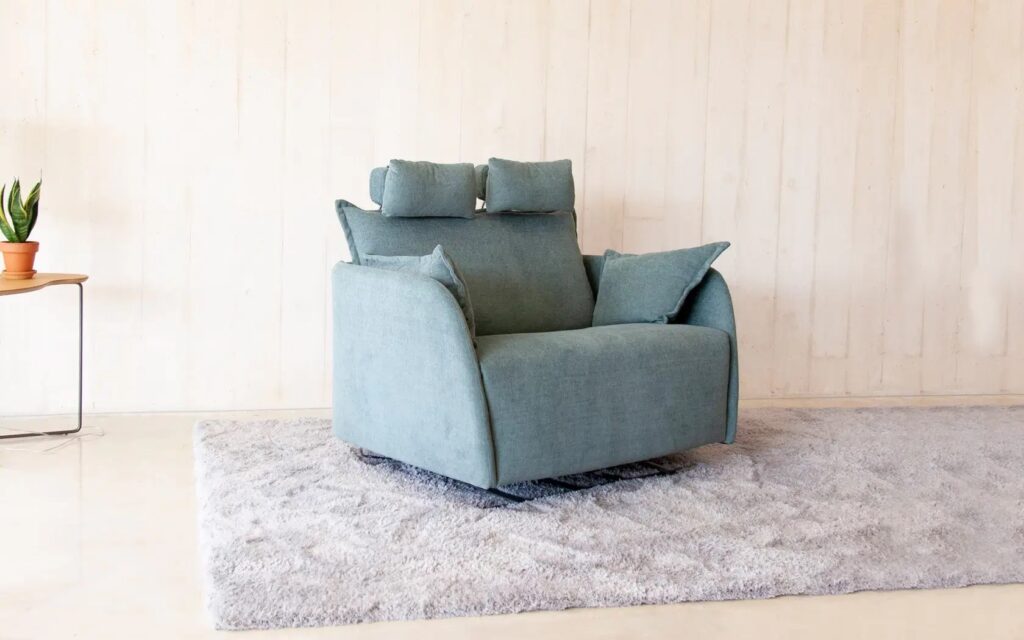 Nadia Xl fabric electric recliner sofa from Fama