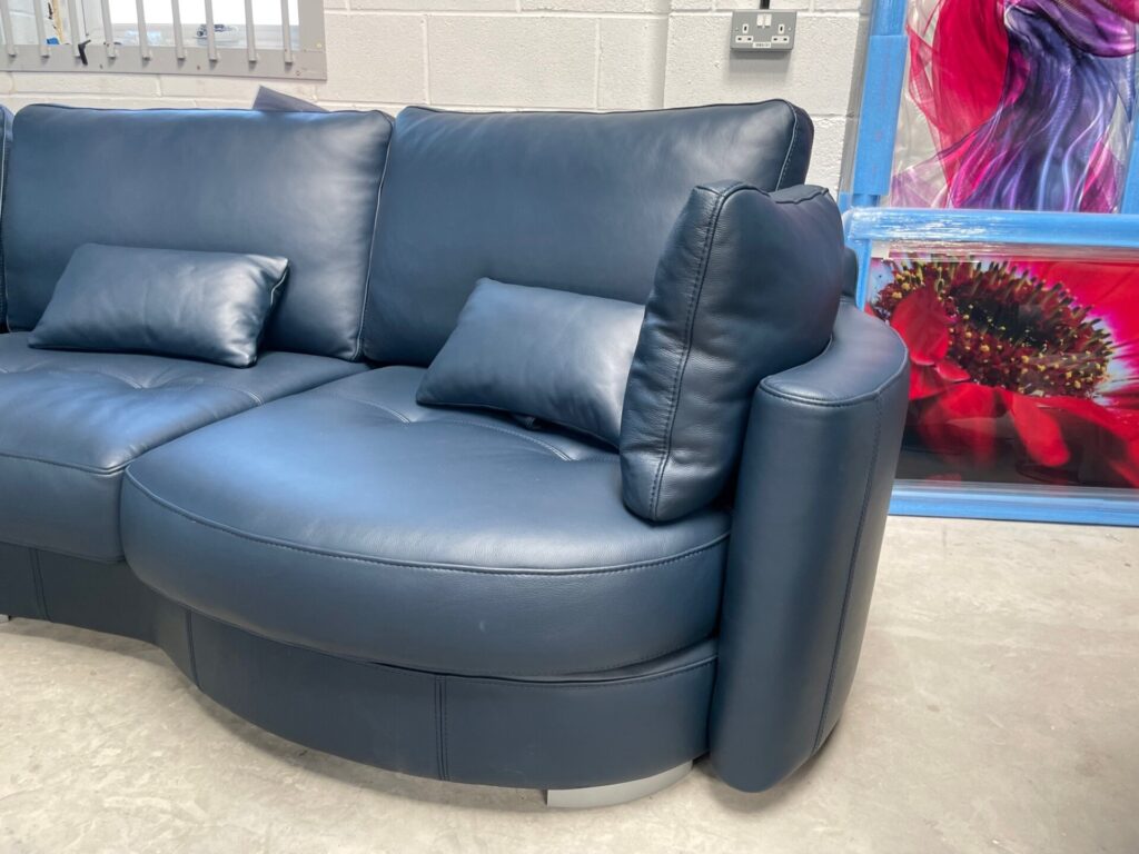 Afrika Leather LB1+B2 (Slight damage to base) - Half Price - Image 5
