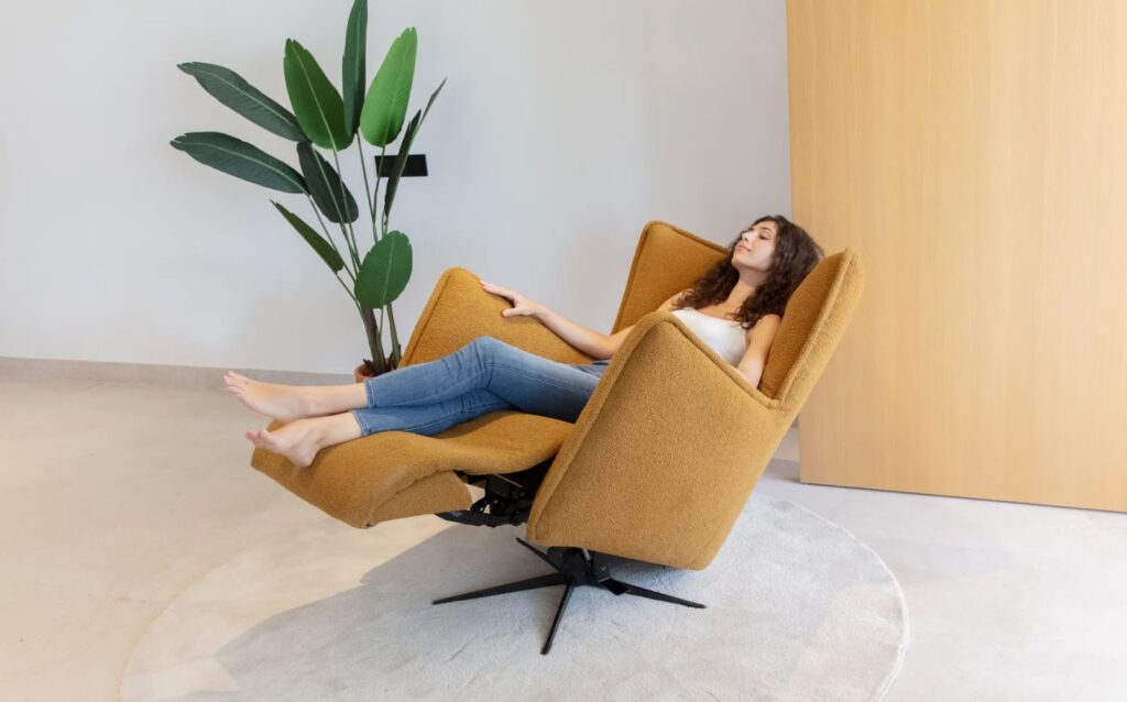 Simone Relax Armchair from Fama