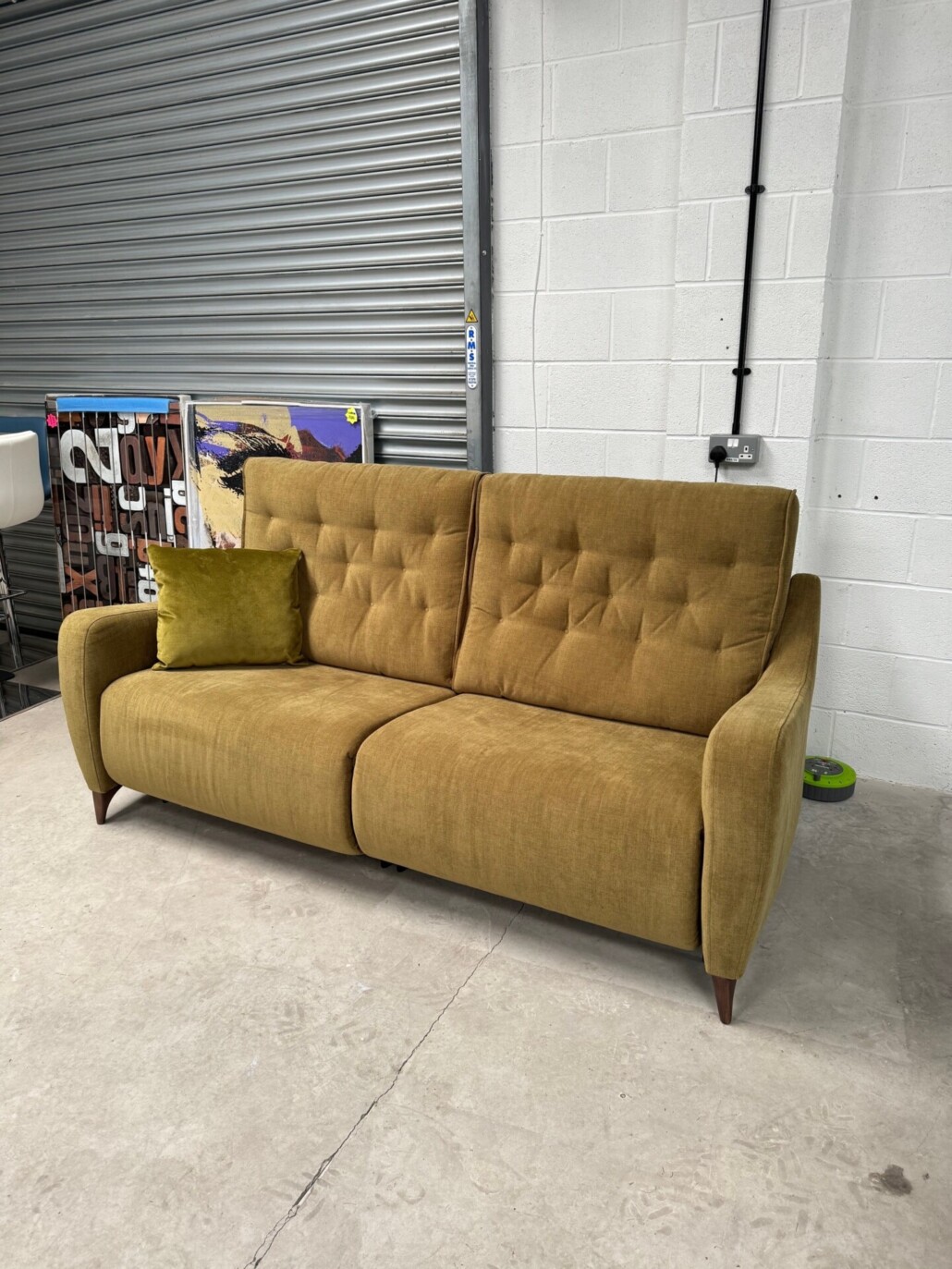 Avalon Clearance sofa