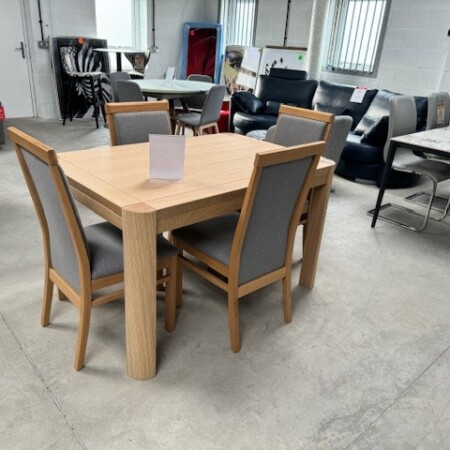Faro 130cm dining table & 4 Faro chairs