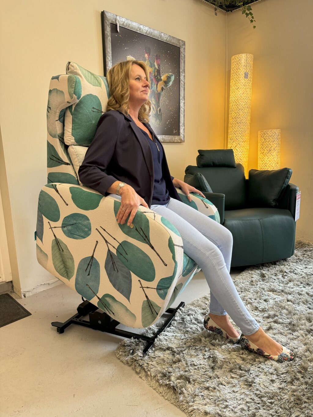 Kim power, rise recliner