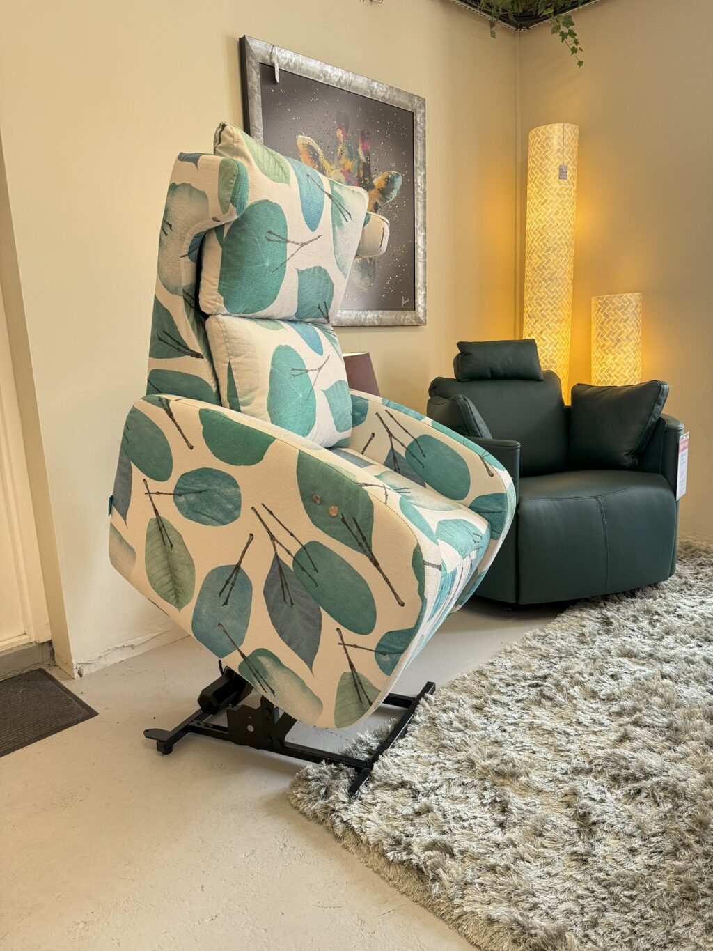 Kim power, rise recliner