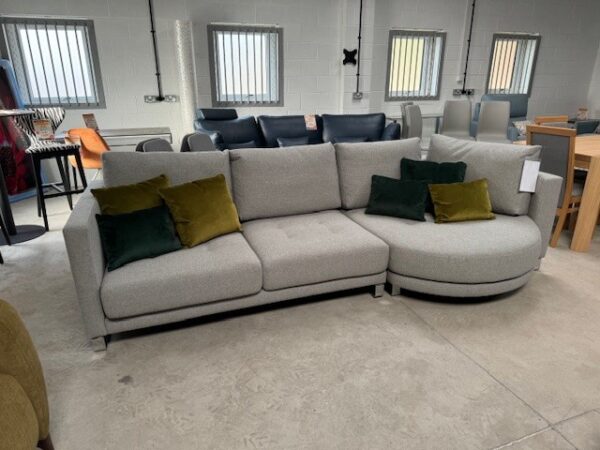 Opera sofa from Fama - Clearance model