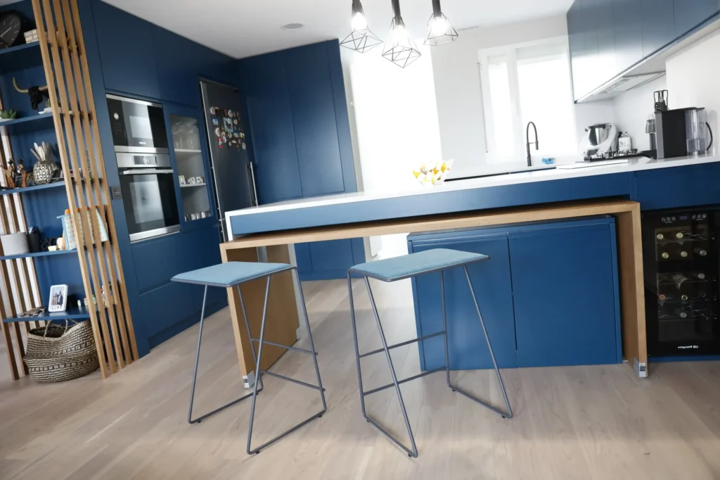 Twindy Bar Stool from Fama