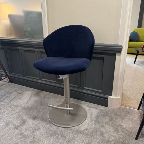 Espirit Gas Lift Bar Stool